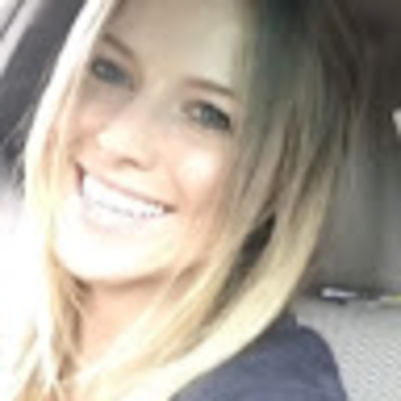 Meet your Posher, Allison - Picture 1 of 1